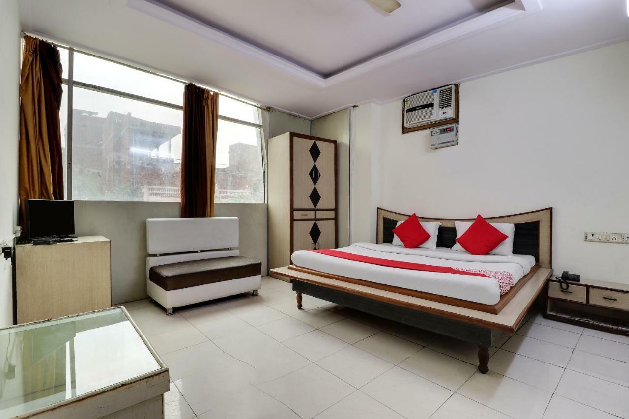 Oyo 45398 Kunal Hotel Etawah Exterior foto